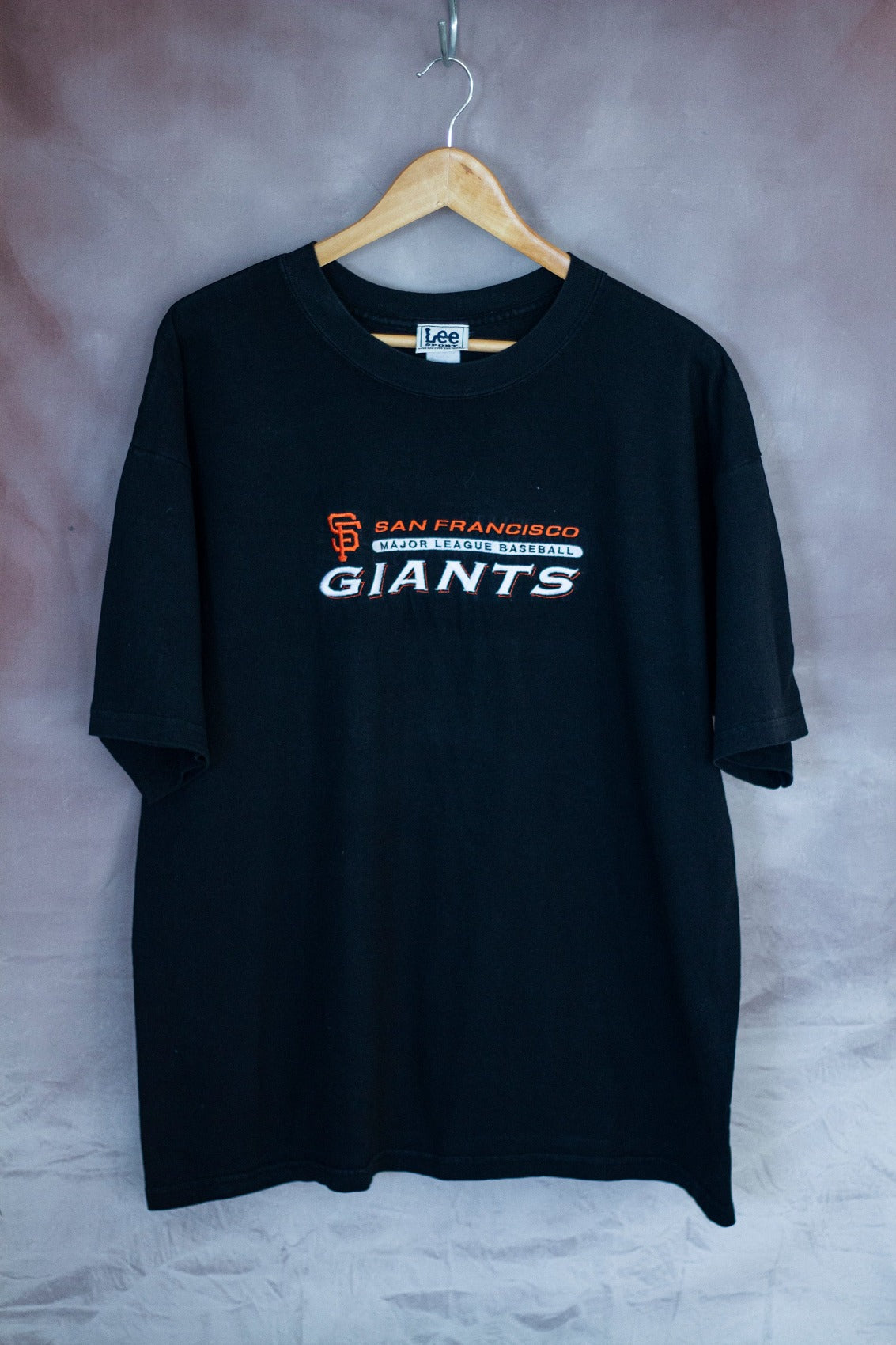 San Francisco Giants - Embroidered MLB Spell Out T-Shirt (XL