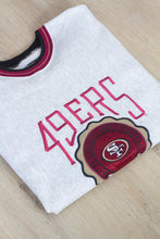 Load image into Gallery viewer, San Francisco 49ers Embroidered 90s Sweater (L)
