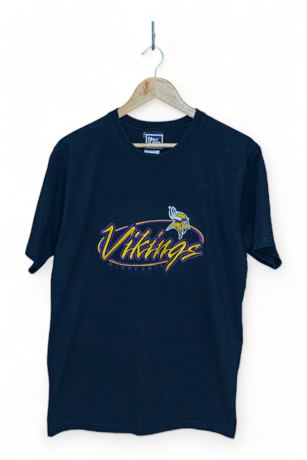 Minnesota Vikings - Embroidered Script T-Shirt (M)