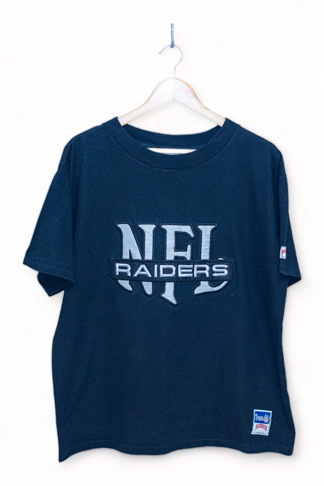 Oakland Raiders - Embroidered Nutmeg Mills T-Shirt (L)